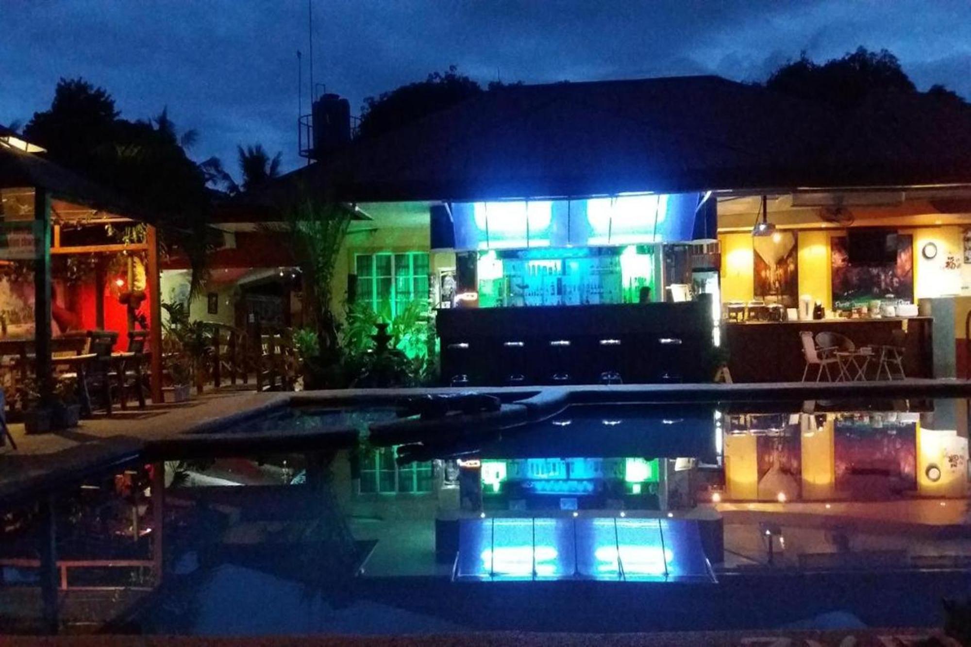 Citadel Bed And Breakfast Puerto Princesa Buitenkant foto