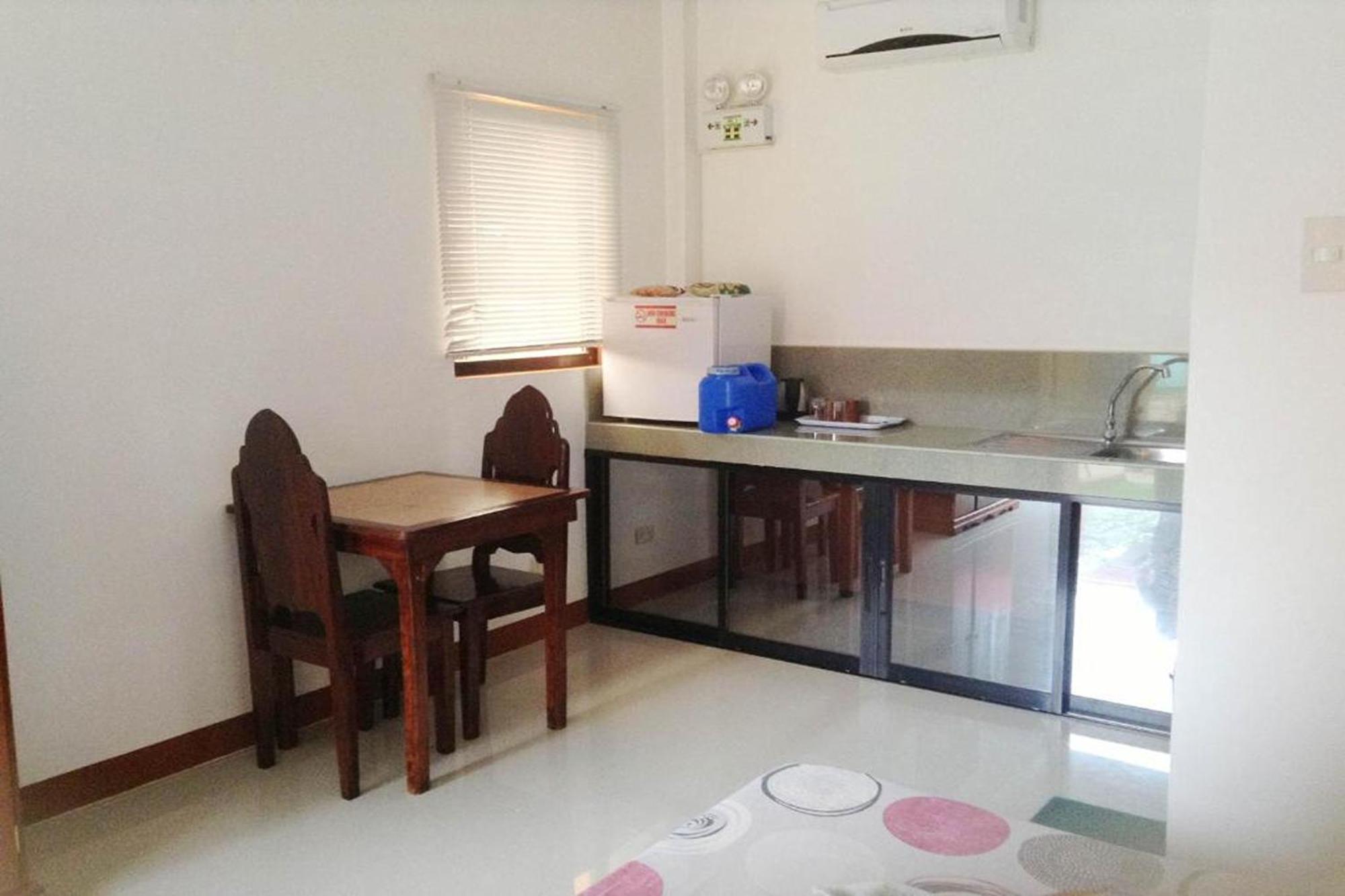 Citadel Bed And Breakfast Puerto Princesa Buitenkant foto