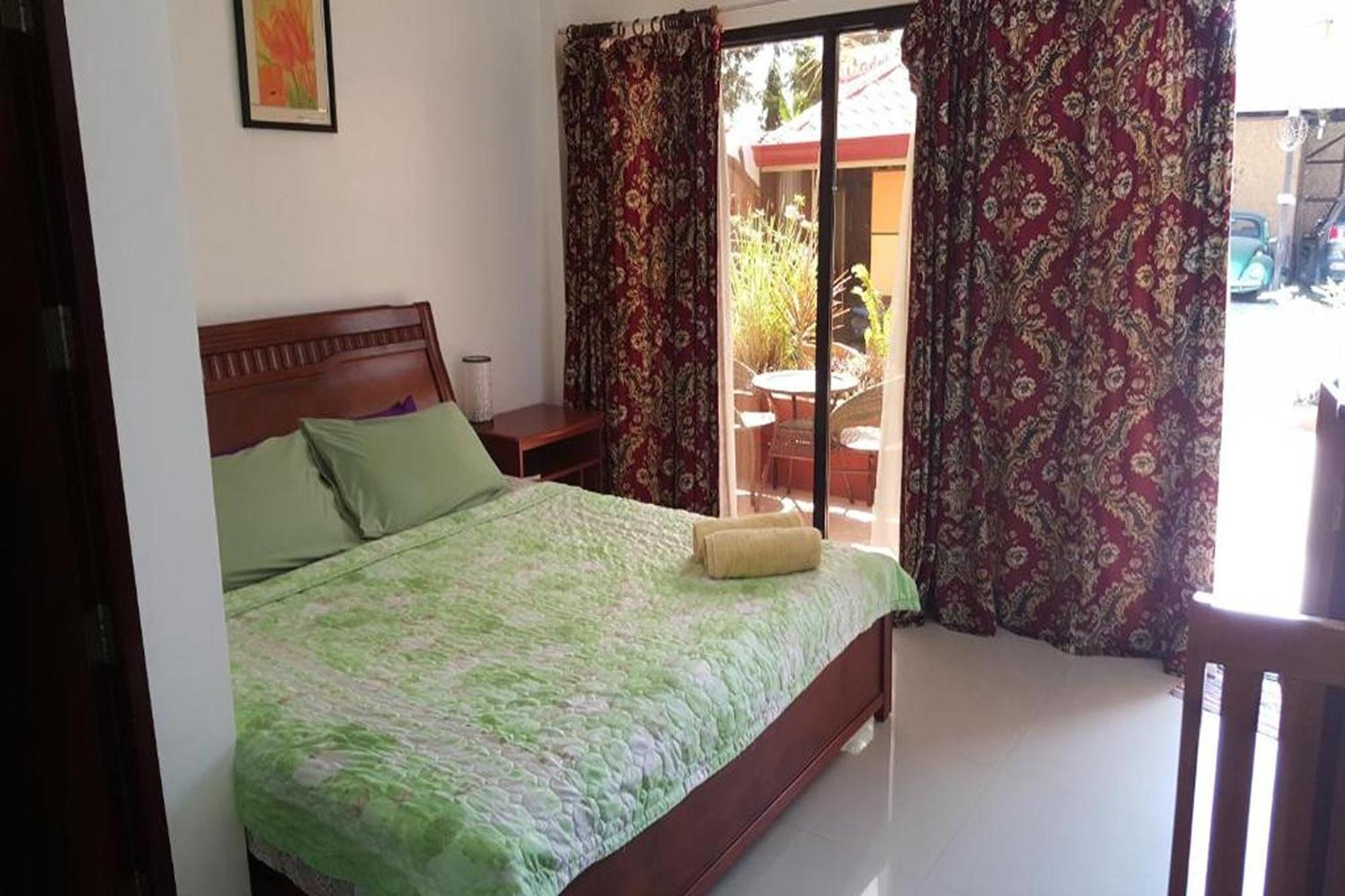 Citadel Bed And Breakfast Puerto Princesa Buitenkant foto