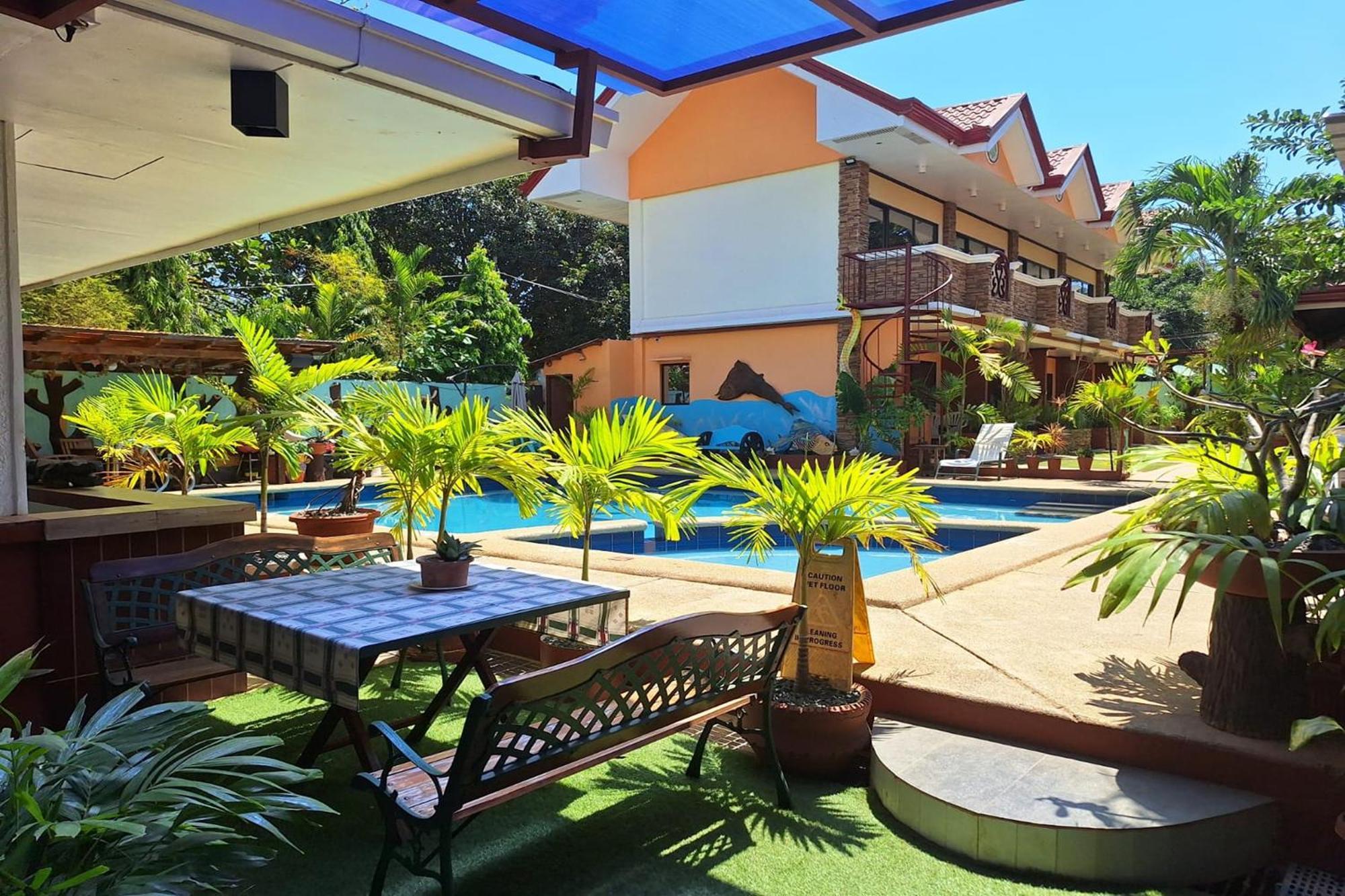 Citadel Bed And Breakfast Puerto Princesa Buitenkant foto