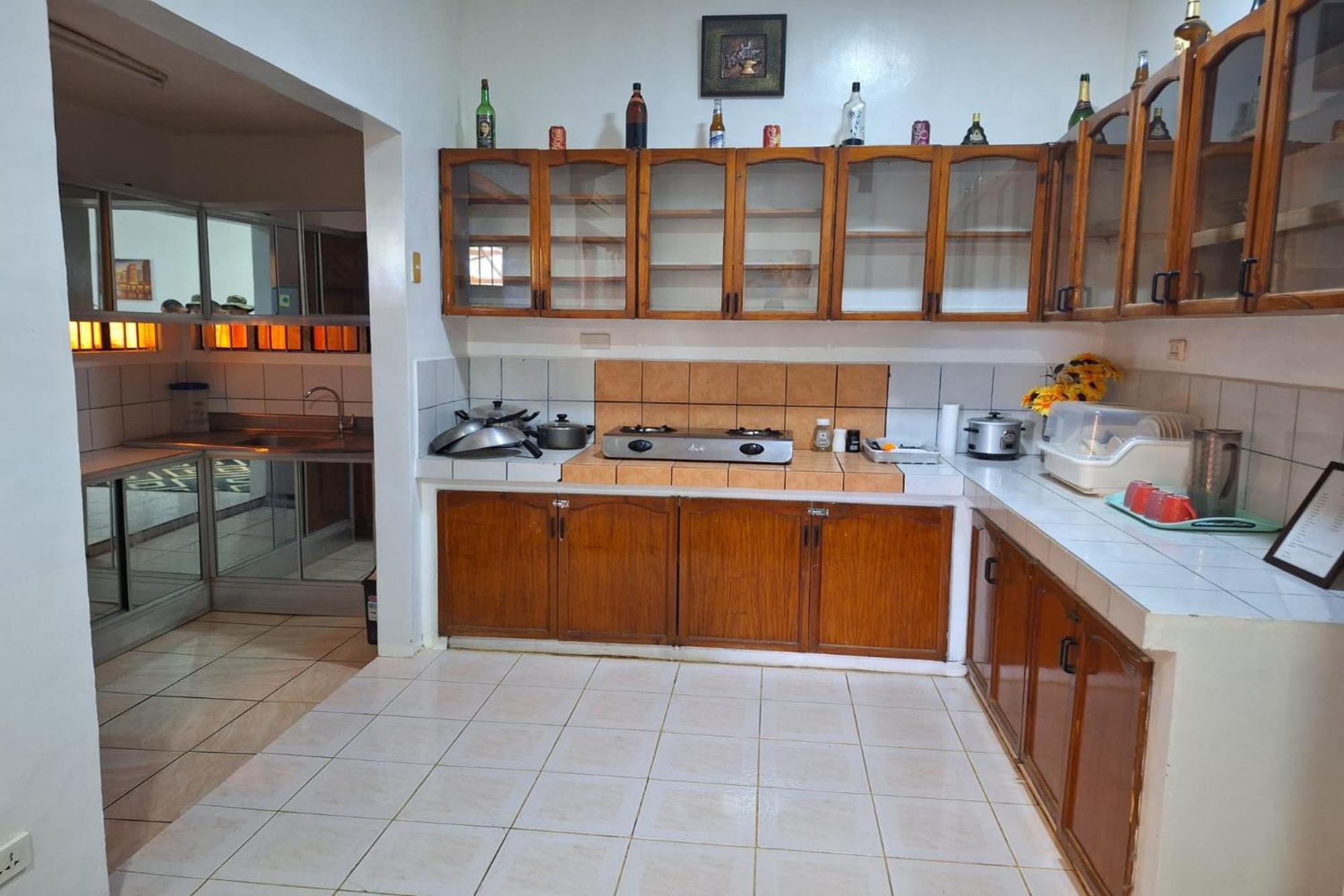 Citadel Bed And Breakfast Puerto Princesa Buitenkant foto