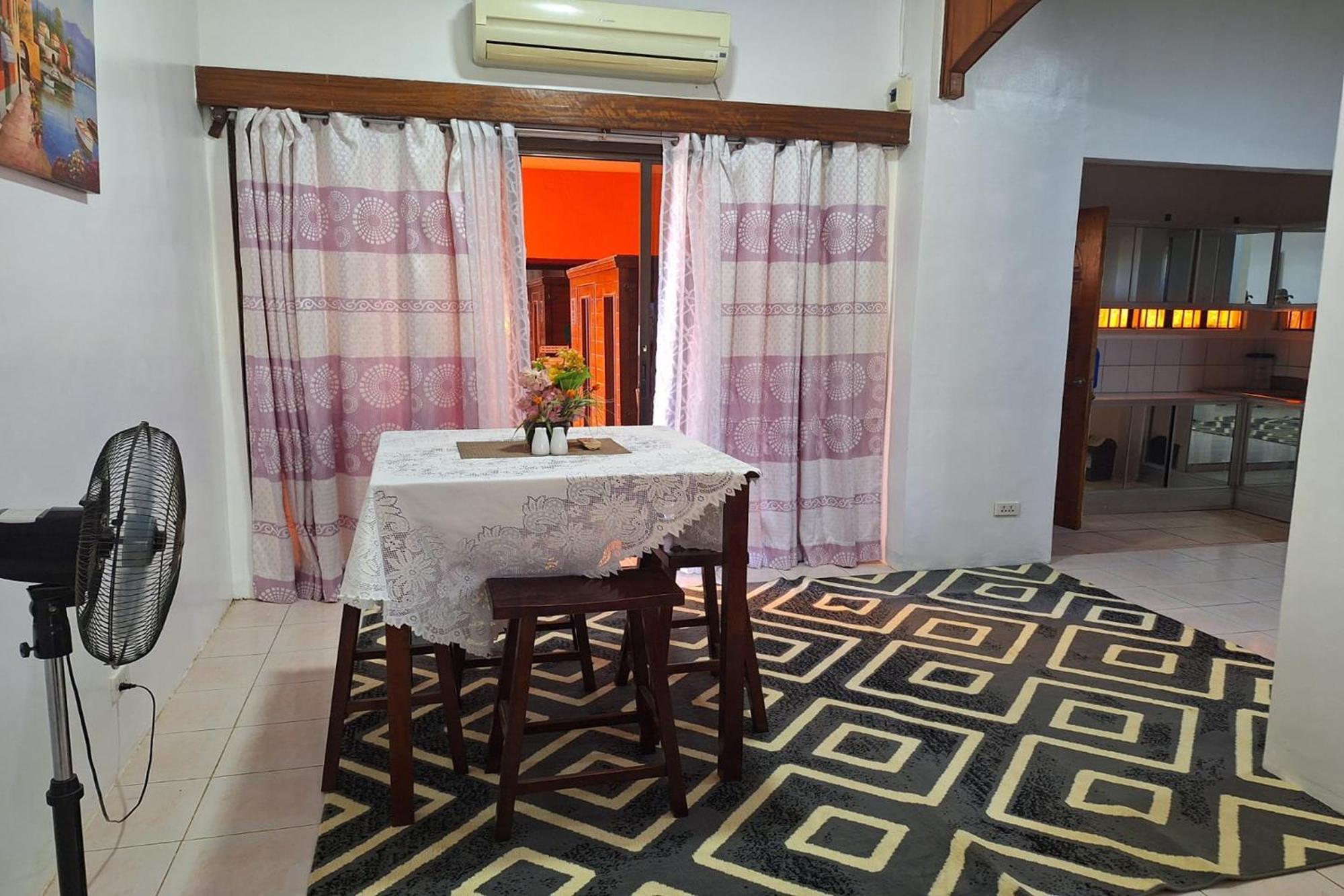 Citadel Bed And Breakfast Puerto Princesa Buitenkant foto
