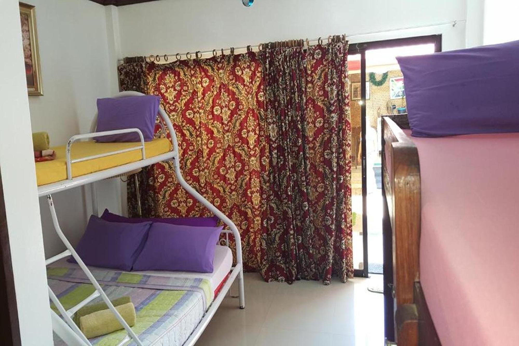 Citadel Bed And Breakfast Puerto Princesa Buitenkant foto